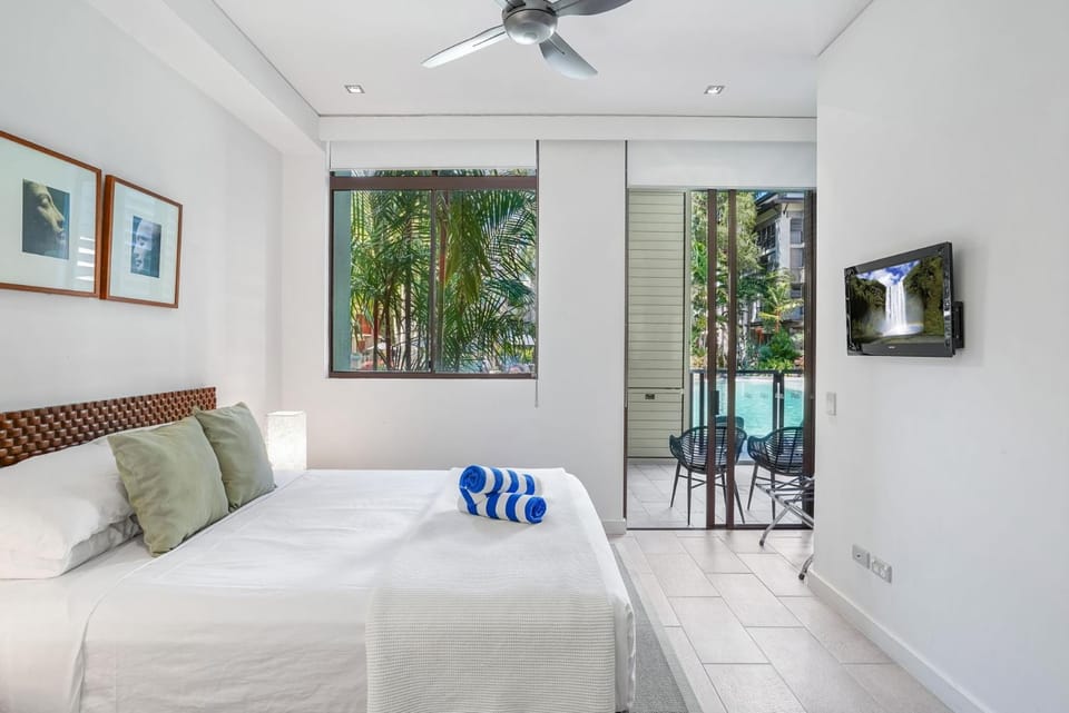 Belle Escapes 104 Swim-out Luxury Apartment in Palm Cove Apartment in Palm Cove