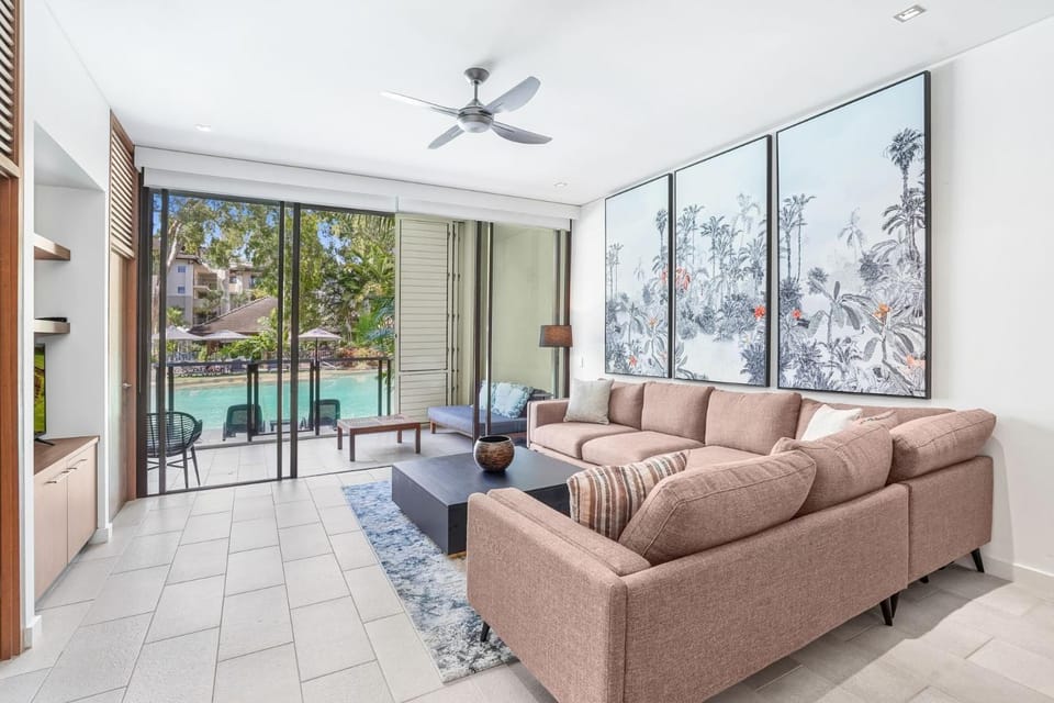Belle Escapes 104 Swim-out Luxury Apartment in Palm Cove Apartment in Palm Cove