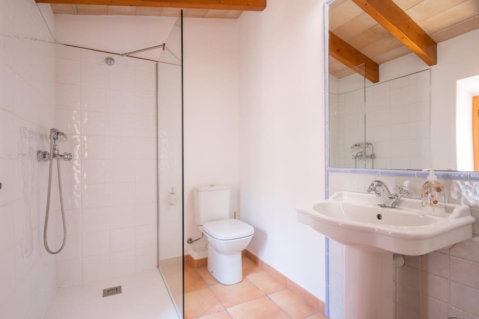 Townhouse Can Neri by SunVillas Mallorca House in Pollença