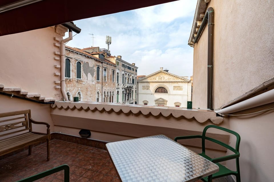 View (from property/room), Balcony/Terrace