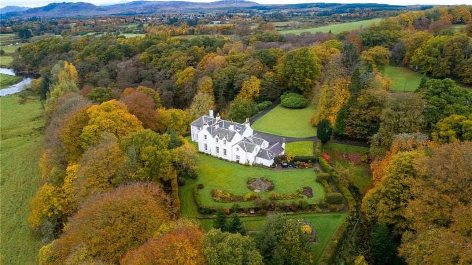 Park of Drumquhassle Bed and Breakfast in Scotland