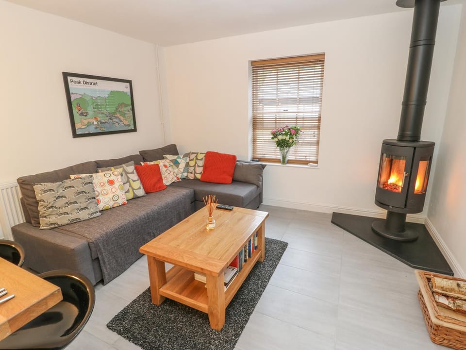 Stable Cottage House in Amber Valley