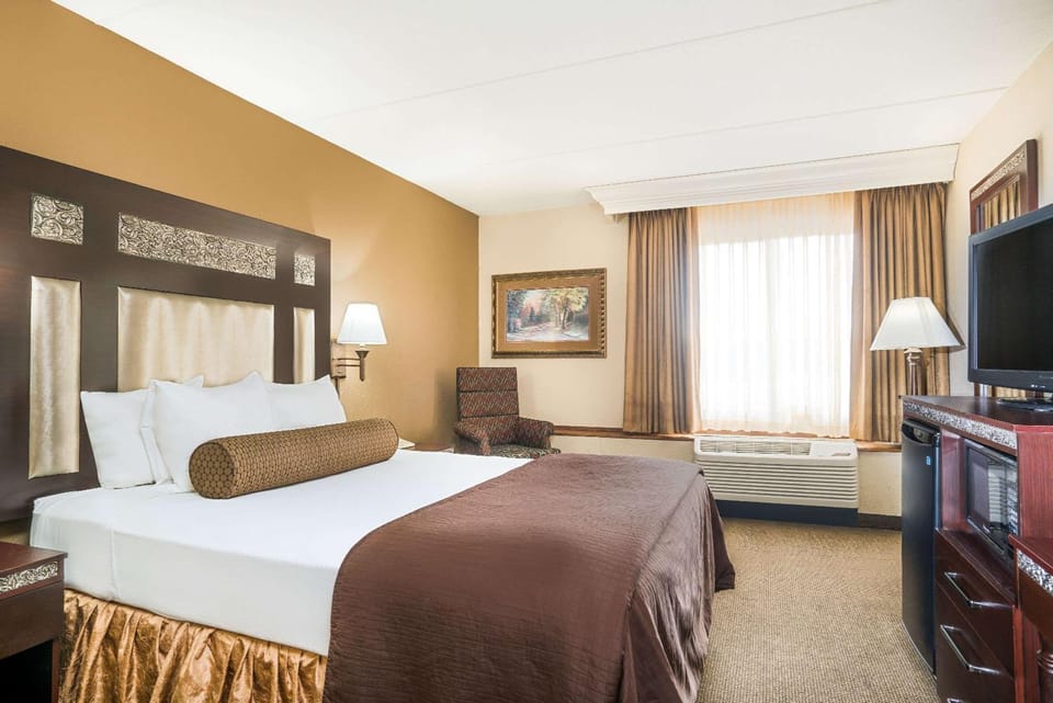 Photo of the whole room, On site