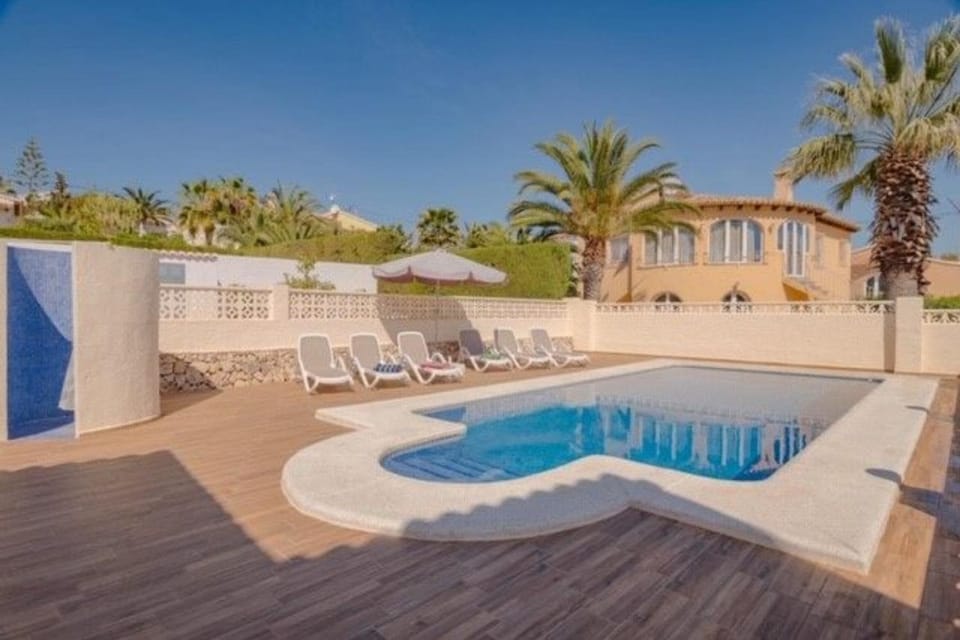 Shower, Swimming pool