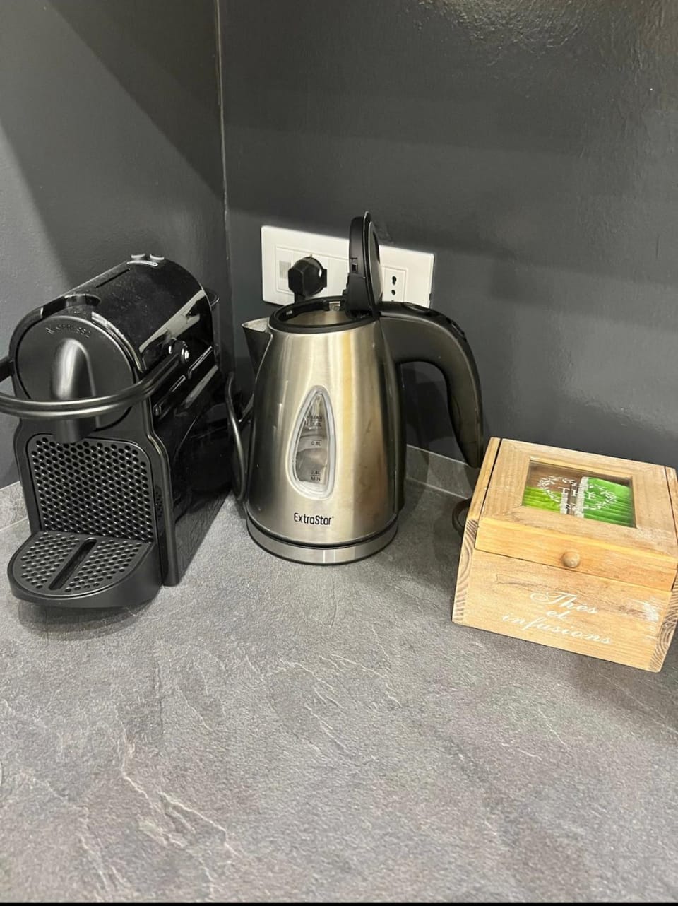 Coffee/tea facilities