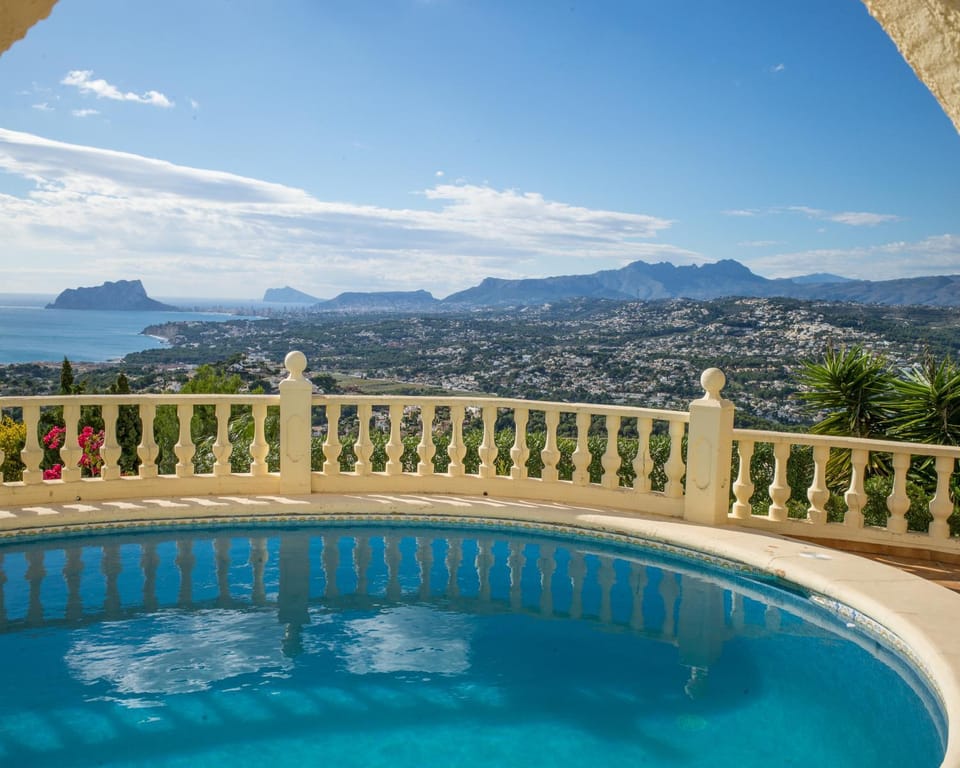 Mountain view, Pool view, Sea view, Swimming pool