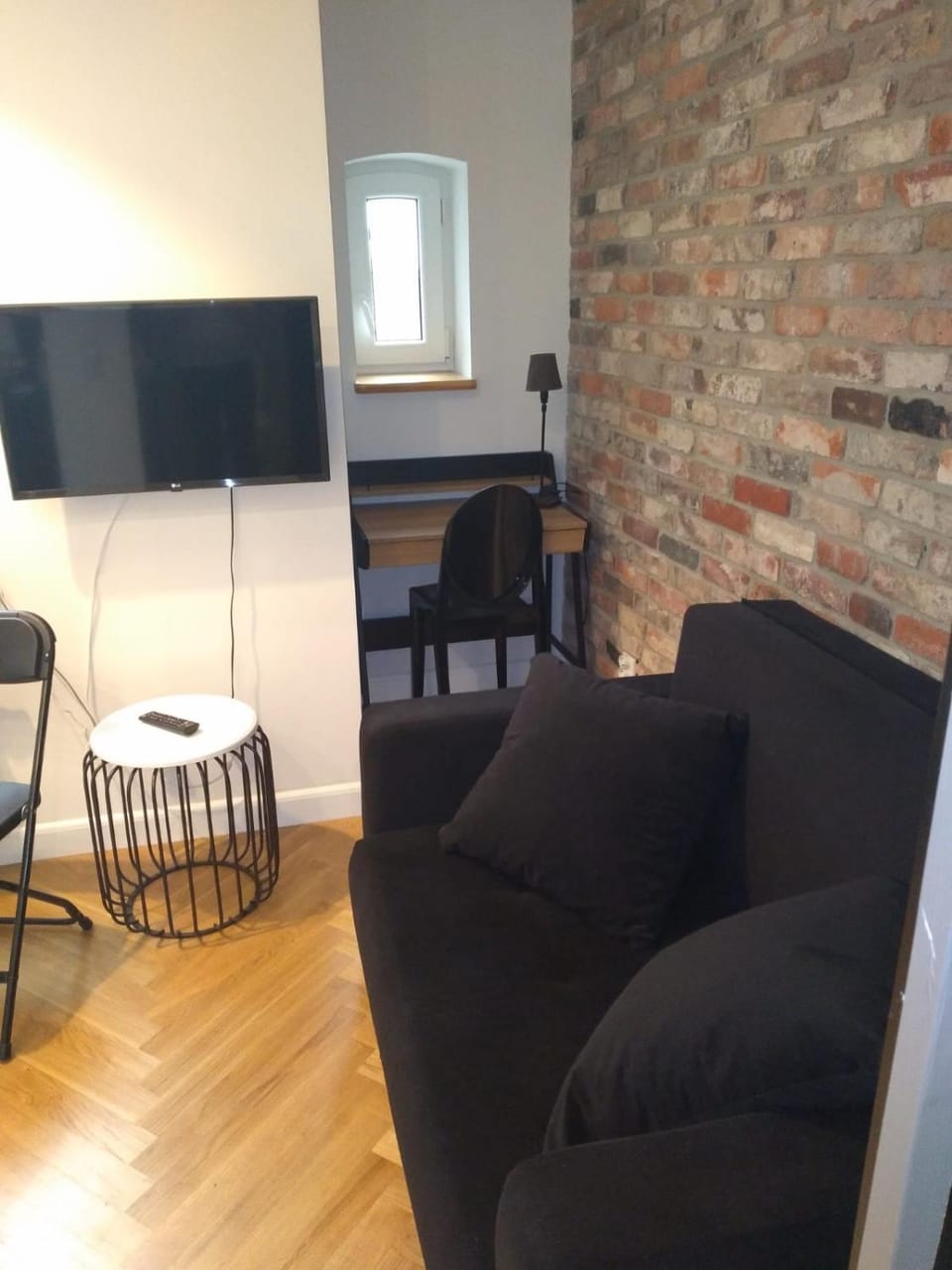 Living room, Seating area, Evening entertainment