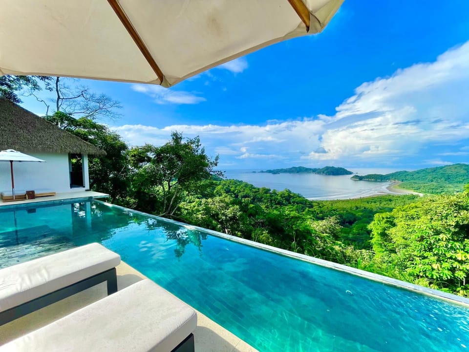 Pool view, Pool view, Sea view, Sea view, Swimming pool