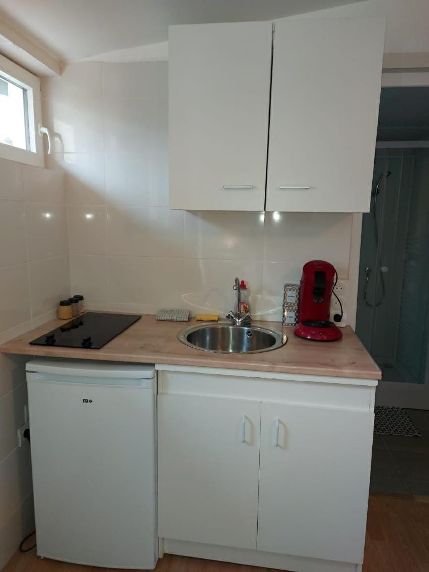 studio au calme jardin parking privé Apartment in Occitanie