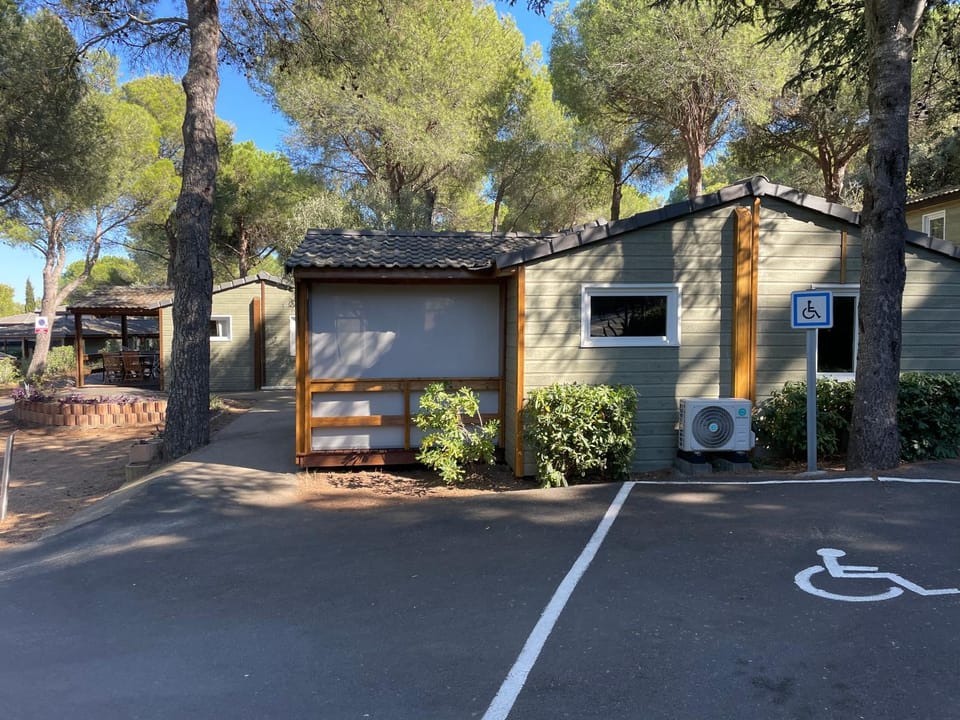 Cape Agde Charmant chalet sur le Mont Saint Loup Chalet in Agde