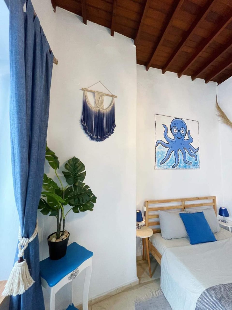 Octopus Blue Apartment in Mykonos