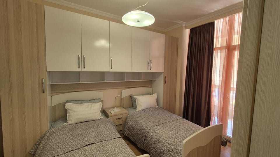 Bed, Bedroom, wardrobe