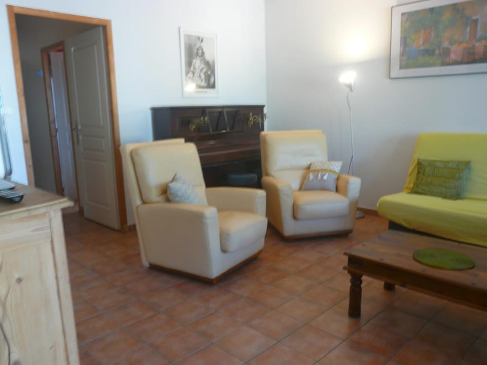 Un coin de campagne à 4km de la mer pour 4 à 6 personnes Apartment in Portiragnes
