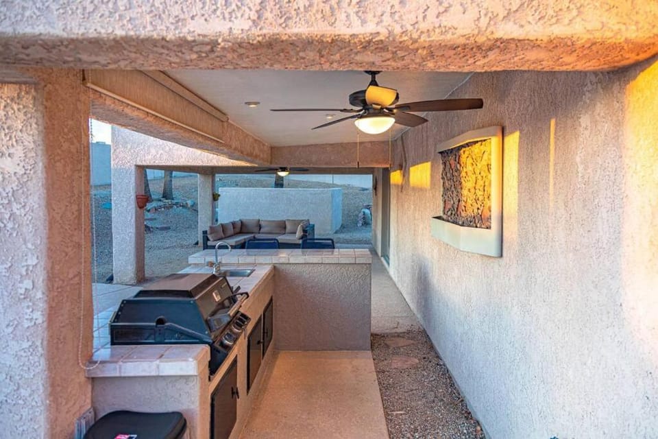 Resort Style Living w/ Pool, Spa, Games House in Lake Havasu City