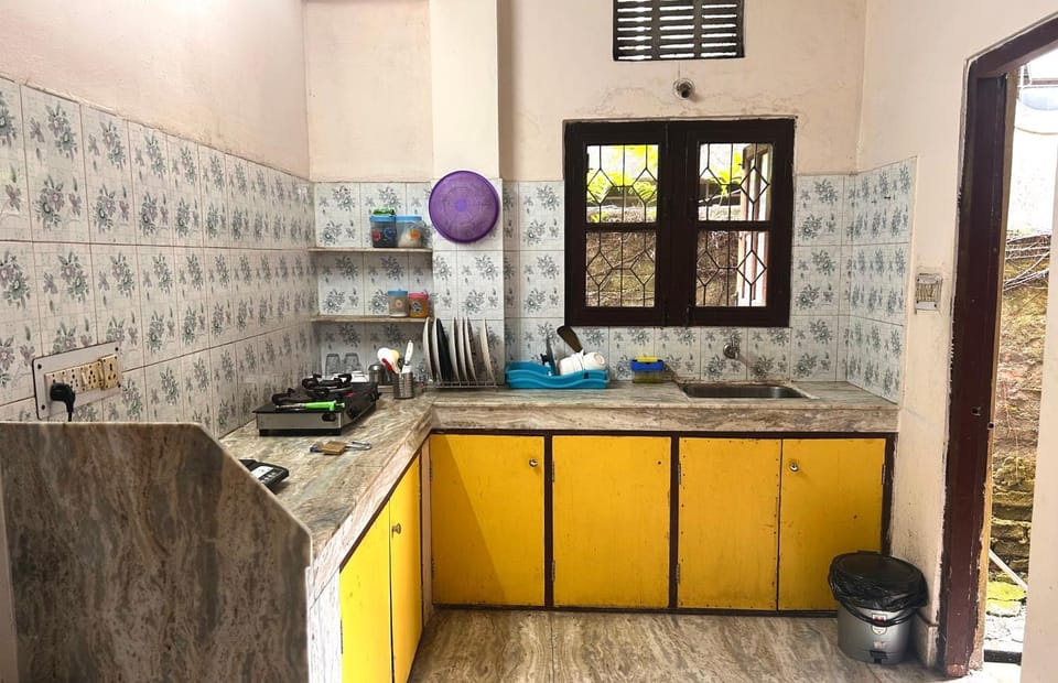 Garden Central - Spacious 2 Bedroom Apartment, Siliguri Apartment in West Bengal