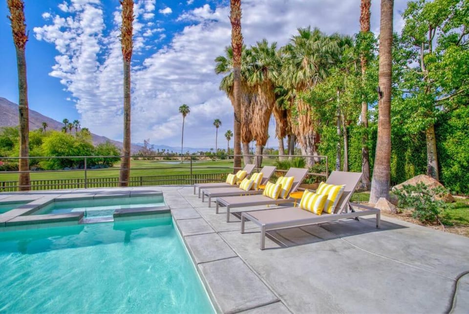 Luxury Palm Springs Retreat w/ Heated Pool & Spa House in Palm Springs