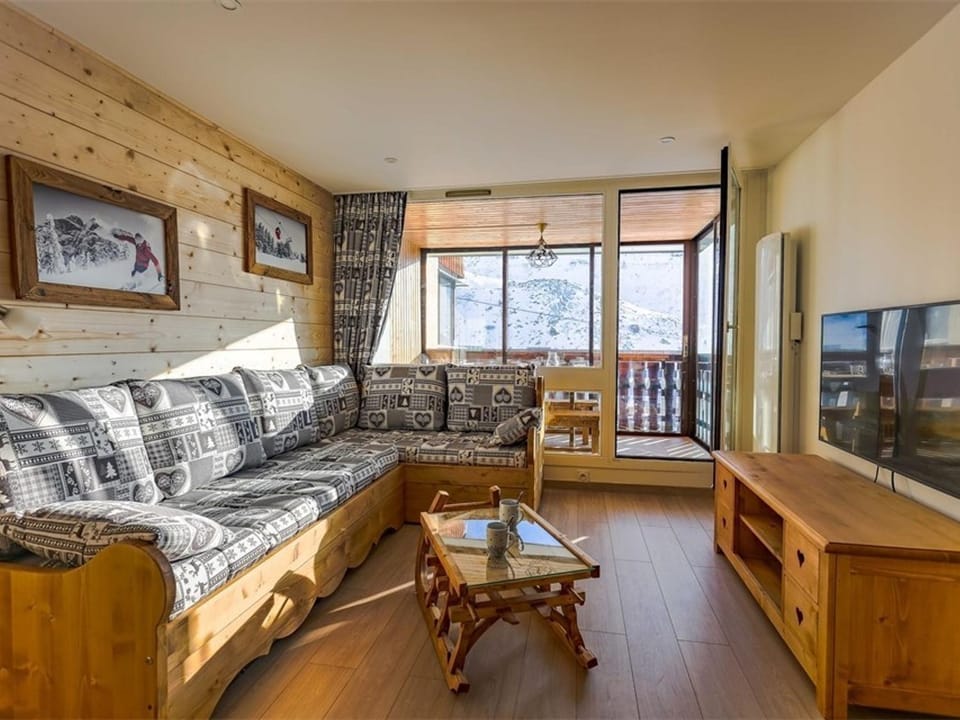 Appartement rénové 6 pers, 34m² + véranda, plein sud, Val Thorens, accès pistes et commerces - FR-1-637-5 Apartment in Les Allues
