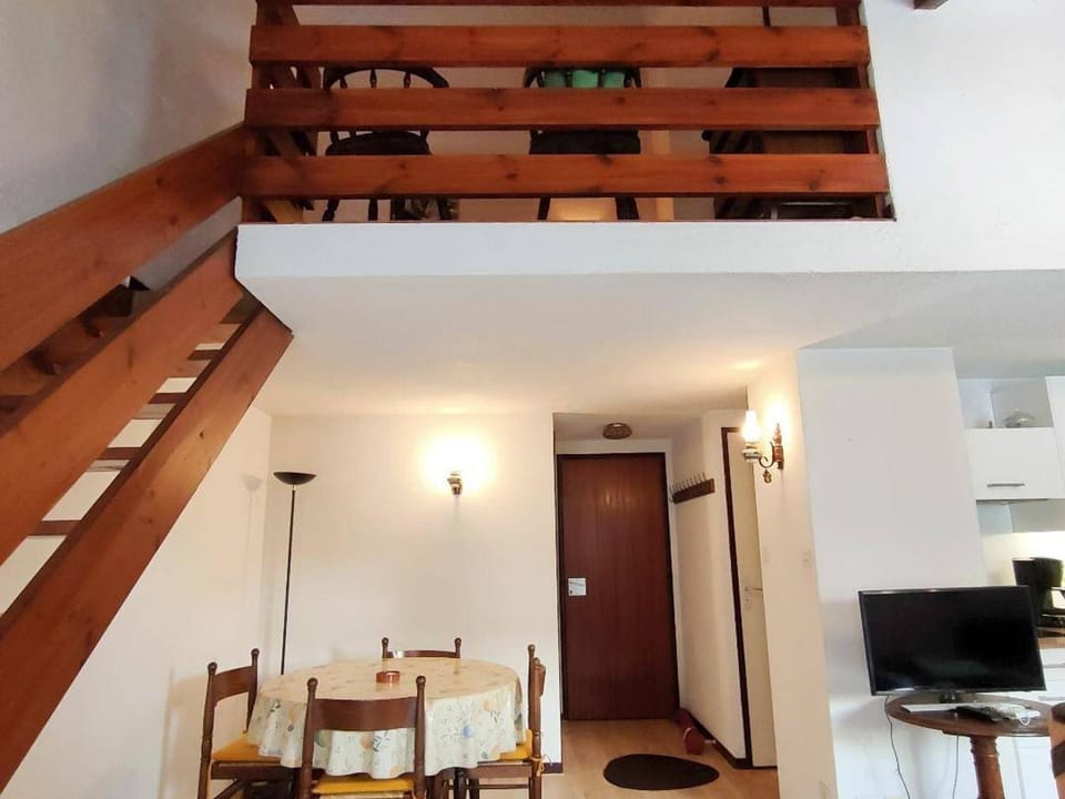 Appartement T2 bis avec Parking, 4/6 personnes - FR-1-234-263 Apartment in Cauterets