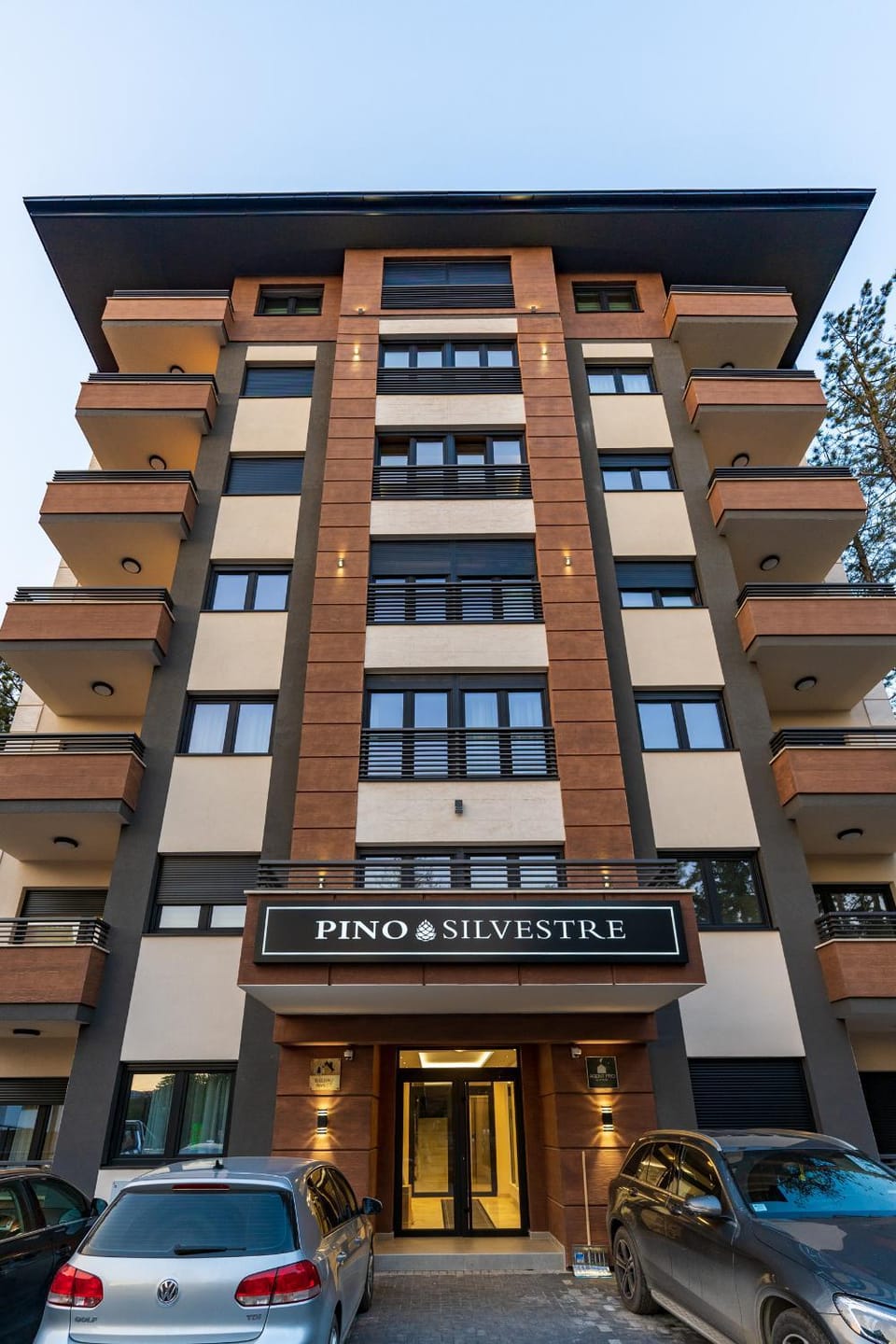 Property building, Facade/entrance