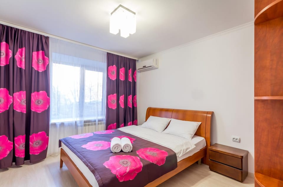 Bed, Bedroom, air conditioner