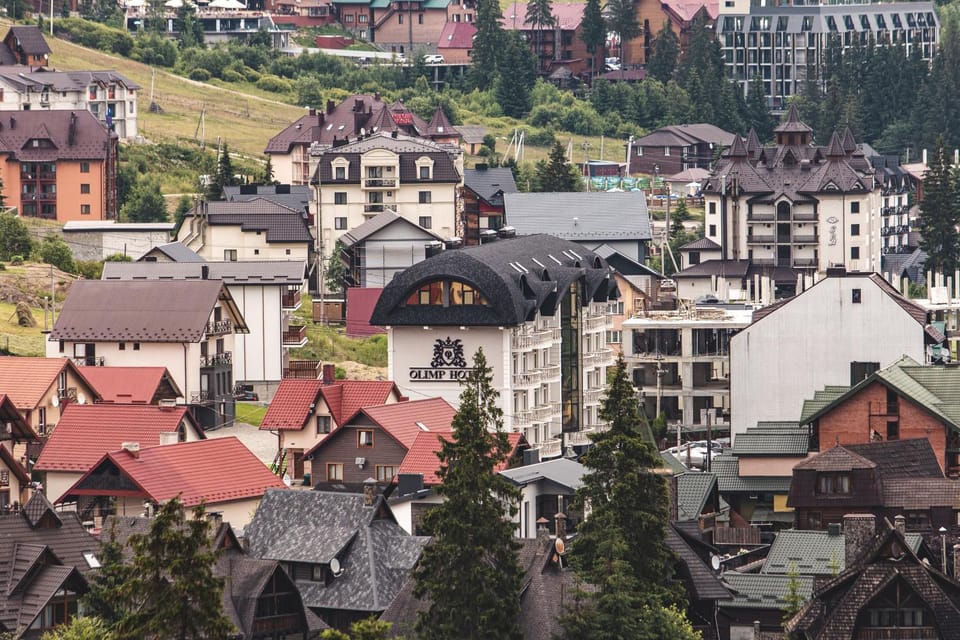 Day, Neighbourhood, Natural landscape, Bird's eye view, City view, Street view, Location