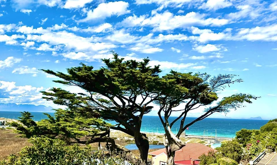 Glencairn Vista Apartment in Cape Town