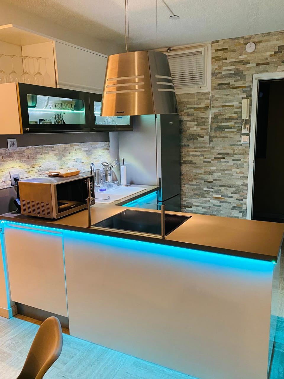 Appartement côte d’Azur Plage - piscine - tennis Apartment in Cagnes-sur-Mer