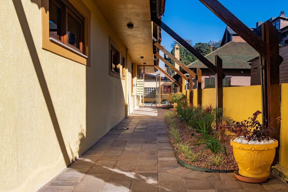 Rosa Edifício Jardim da Serra Apartment in Gramado