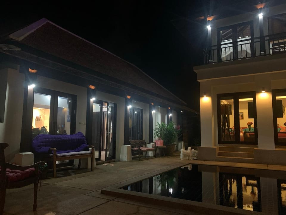 Property building, Swimming pool
