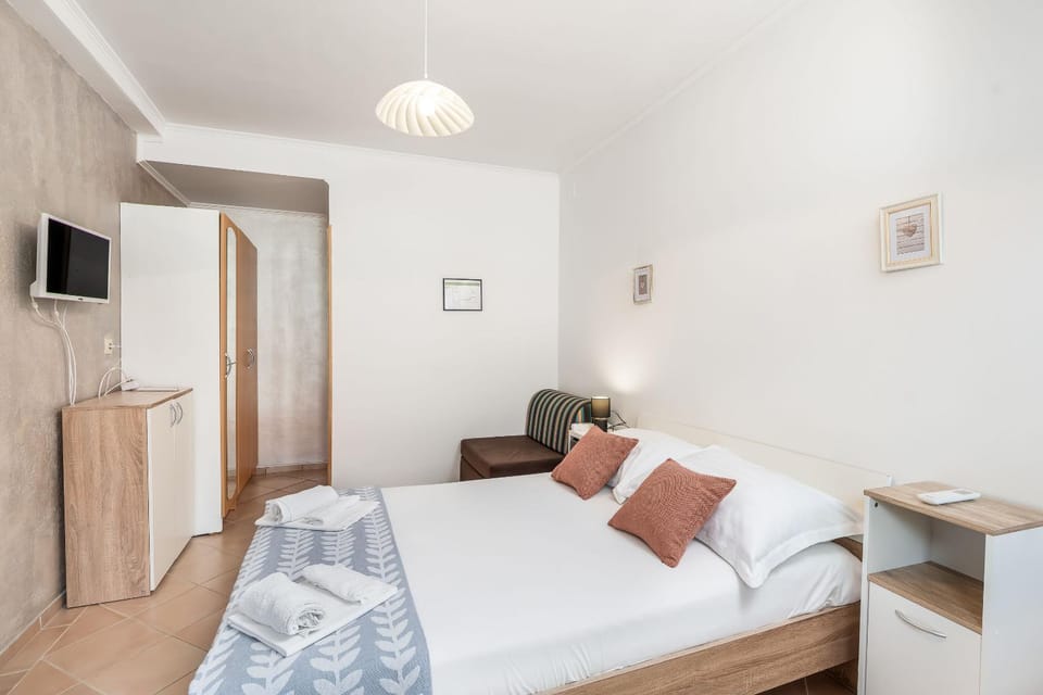 TV and multimedia, Bedroom