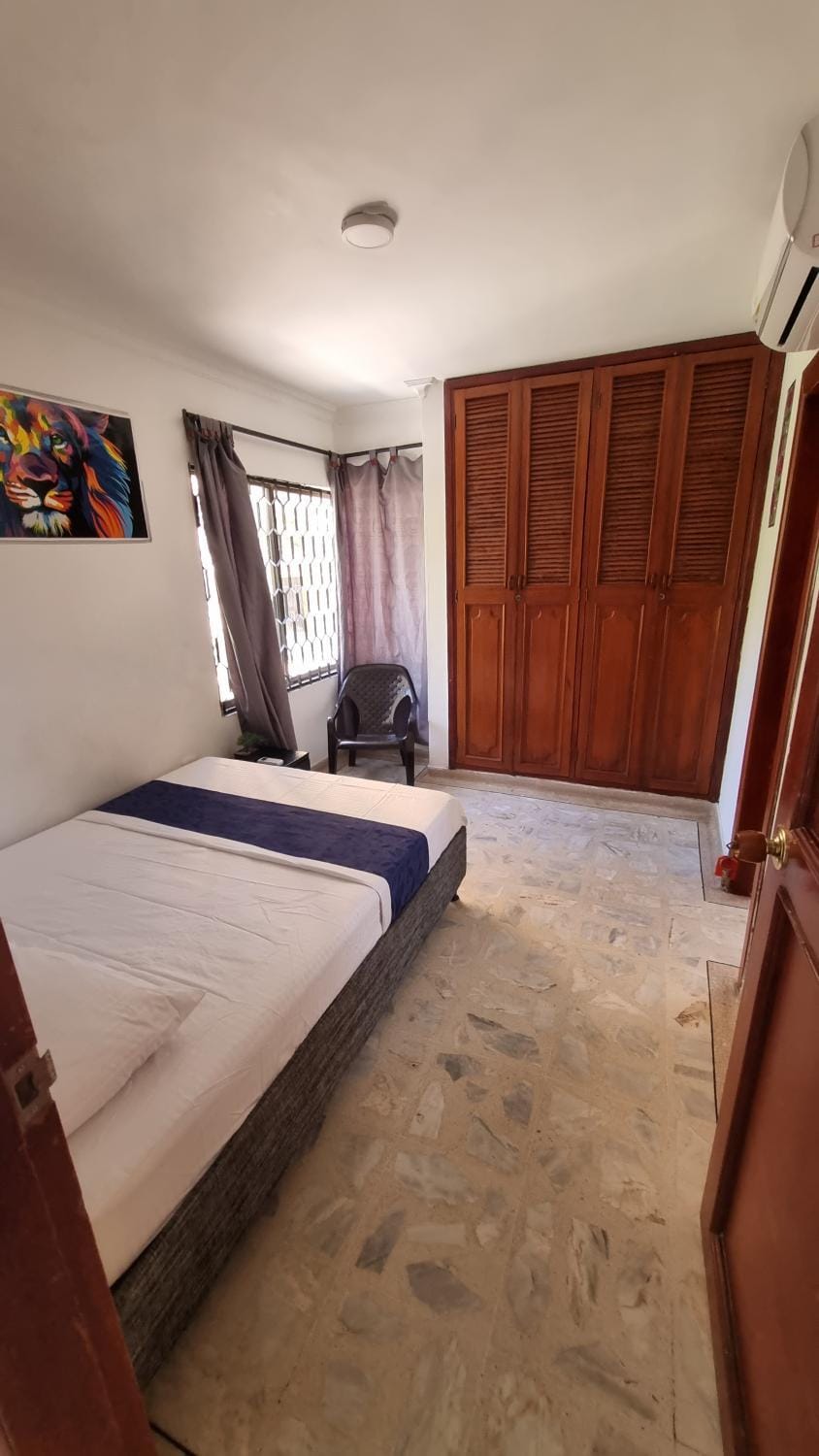 Bed, Photo of the whole room, Bedroom, wardrobe