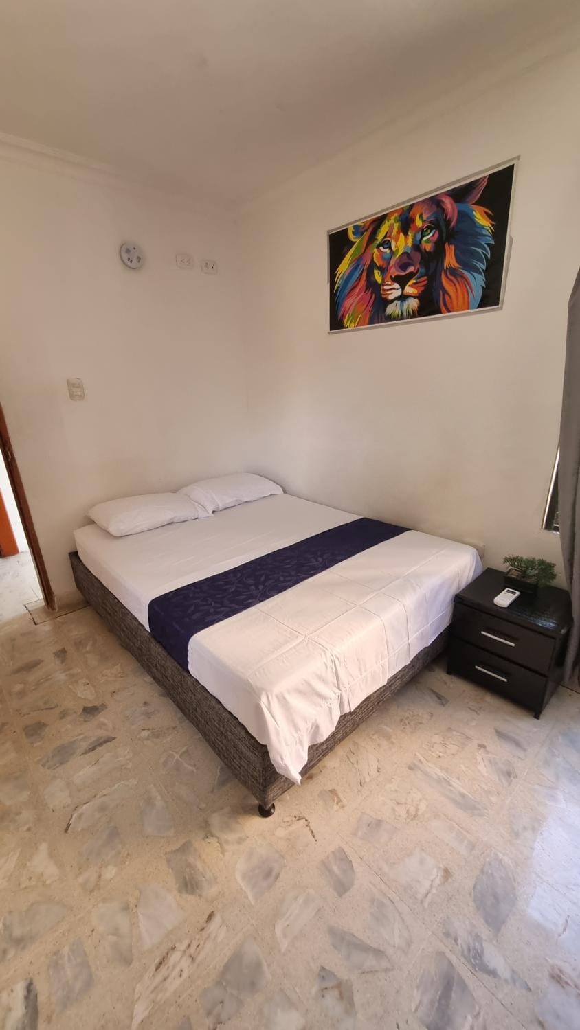 Bed, Photo of the whole room, Bedroom