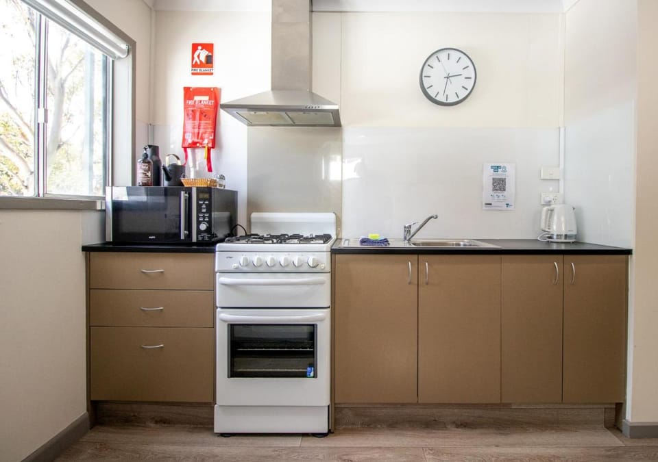 minibar, pet friendly, kitchen