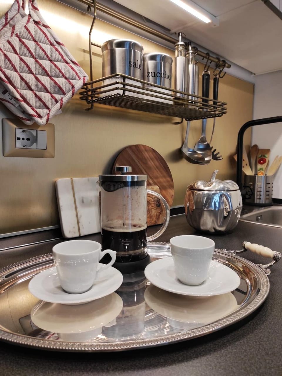 Coffee/tea facilities, kitchen