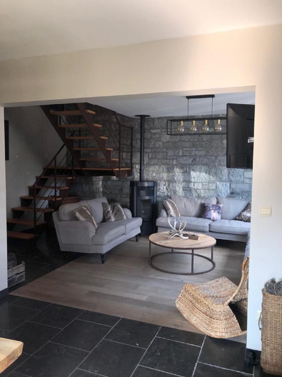 Living room, Seating area