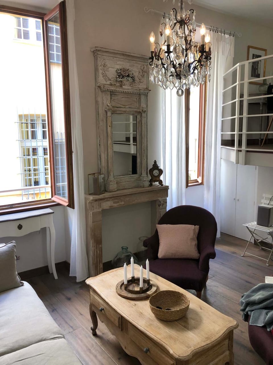 Petit Palace in Old Nice Apartment in Nice