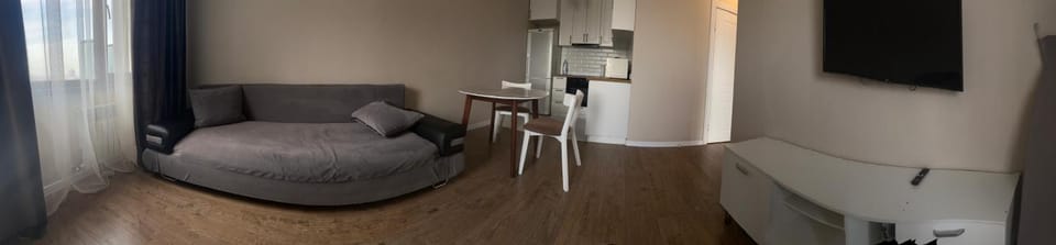 TV and multimedia, Kitchen or kitchenette, Seating area