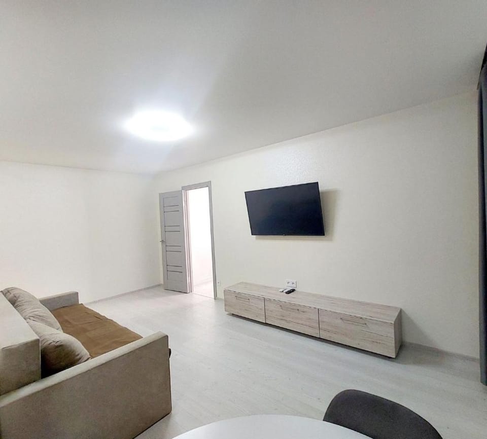 2 комнатная квартира, Запорожское щоссе 5, Дафи, Пр Гагарина Apartment in Dnipro