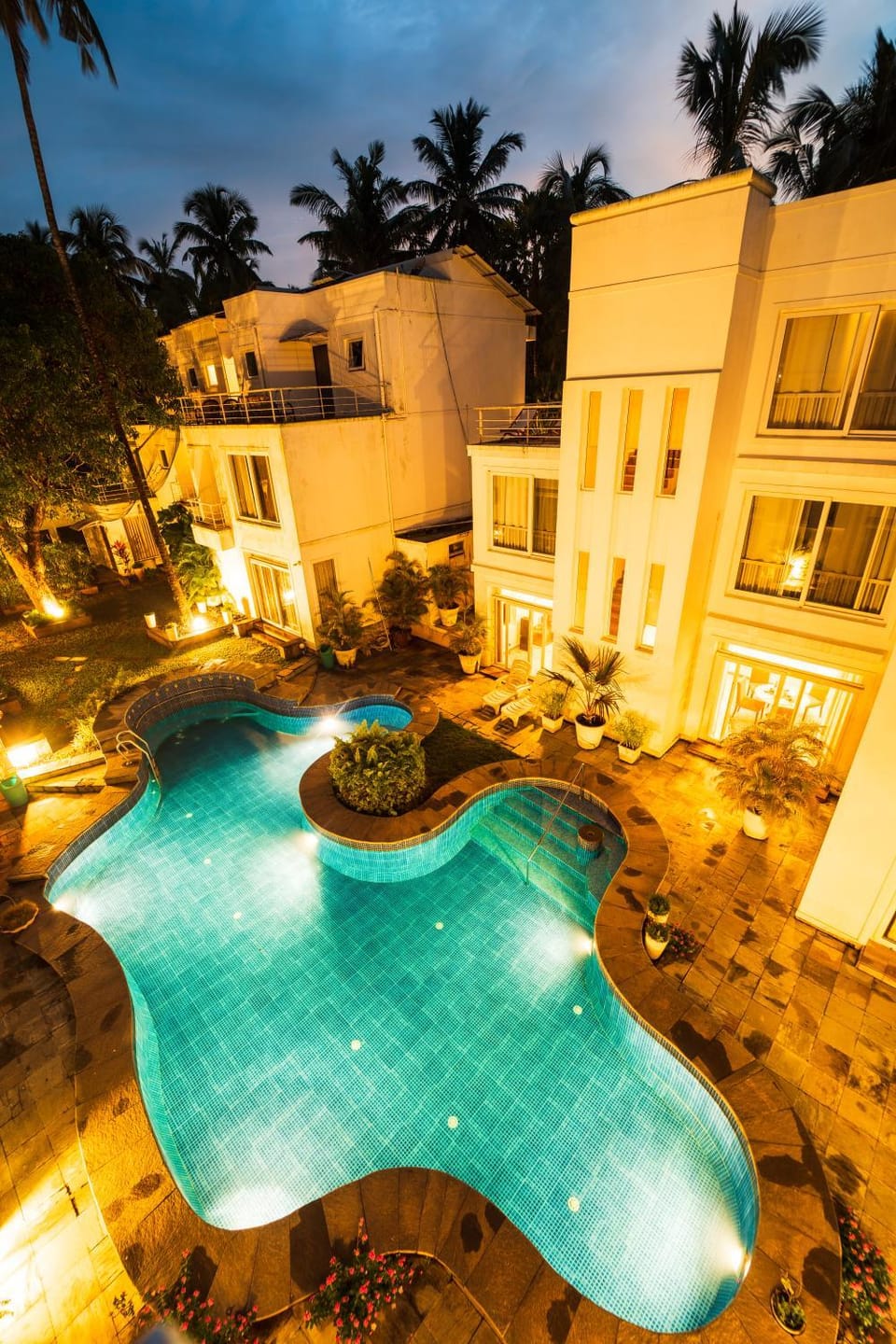 Swimming pool
