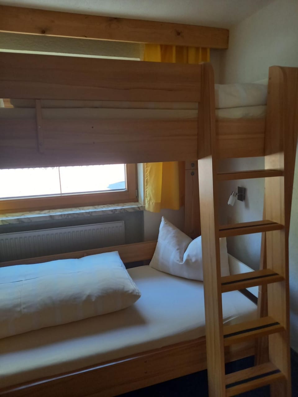 bunk bed