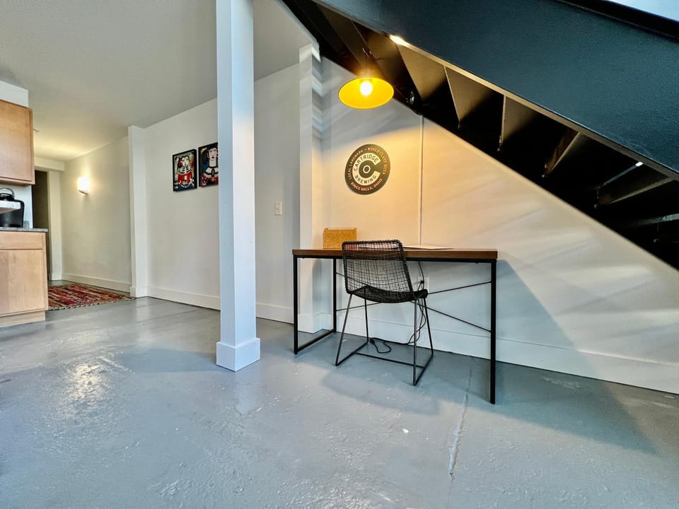 Swanky Loft Near Kings Island, Brewery, Bike Trail Apartment in Ohio