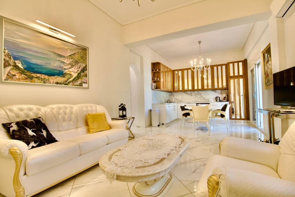 TV and multimedia, Living room, Seating area, kitchen