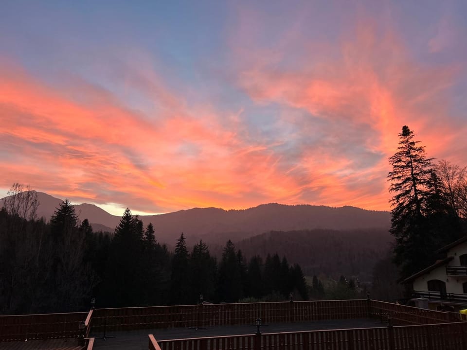 Mountain view, Sunrise