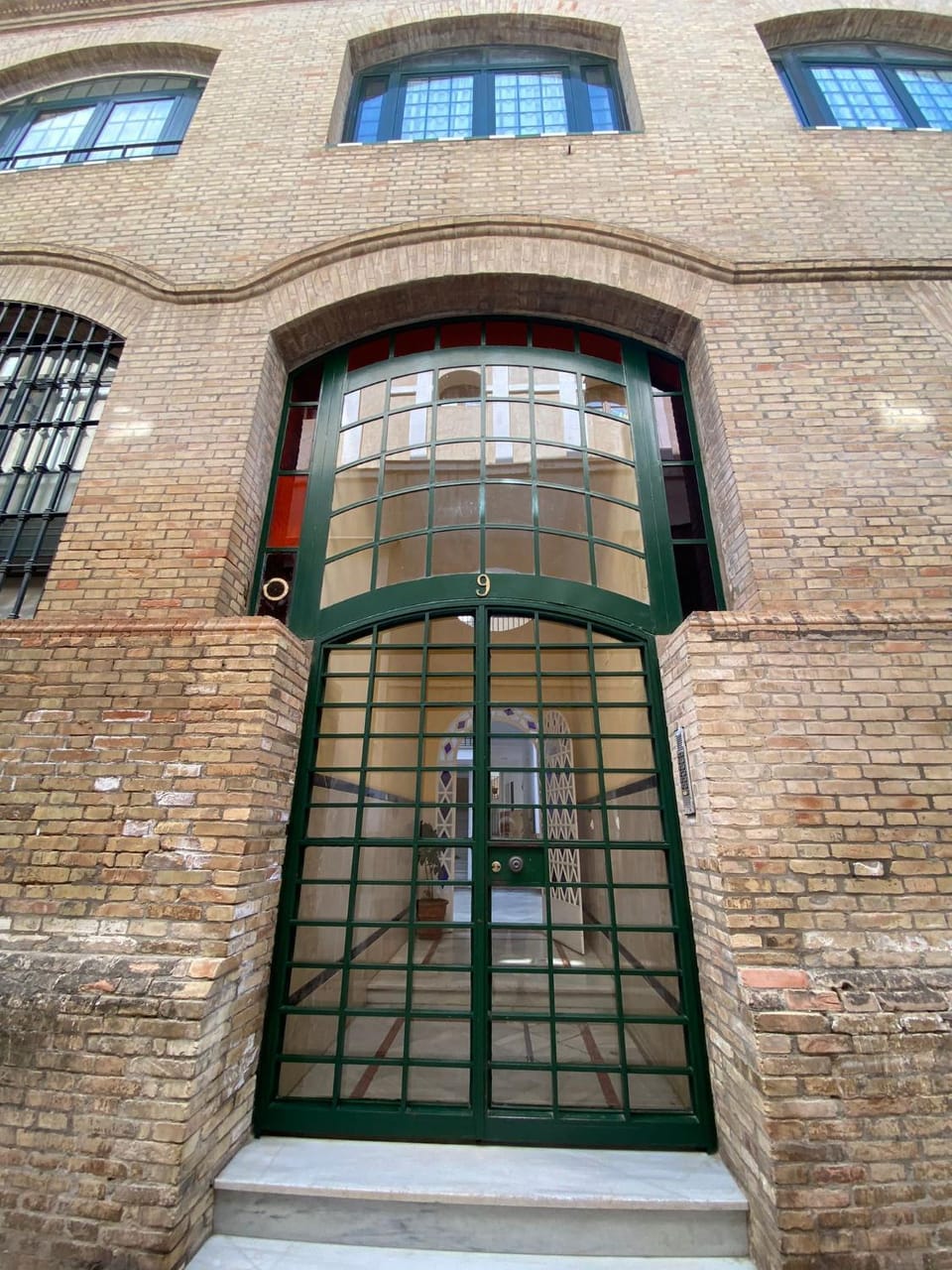 Property building, Facade/entrance