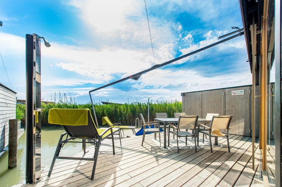 Balcony/Terrace, Balcony/Terrace