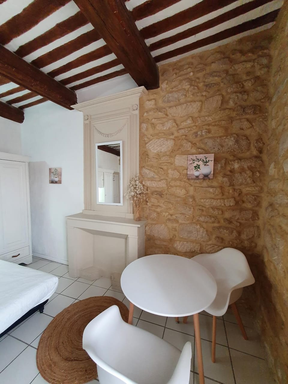 Suite parentale climatisée Castillon du Gard Bed and Breakfast in Provence