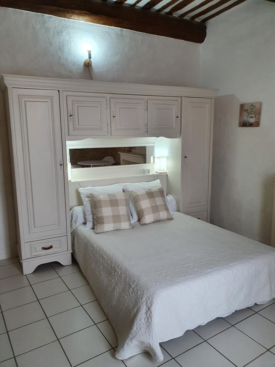 Suite parentale climatisée Castillon du Gard Bed and Breakfast in Provence