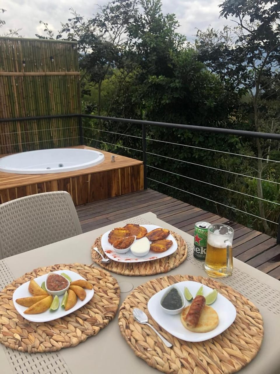 Balcony/Terrace, Food and drinks, Food