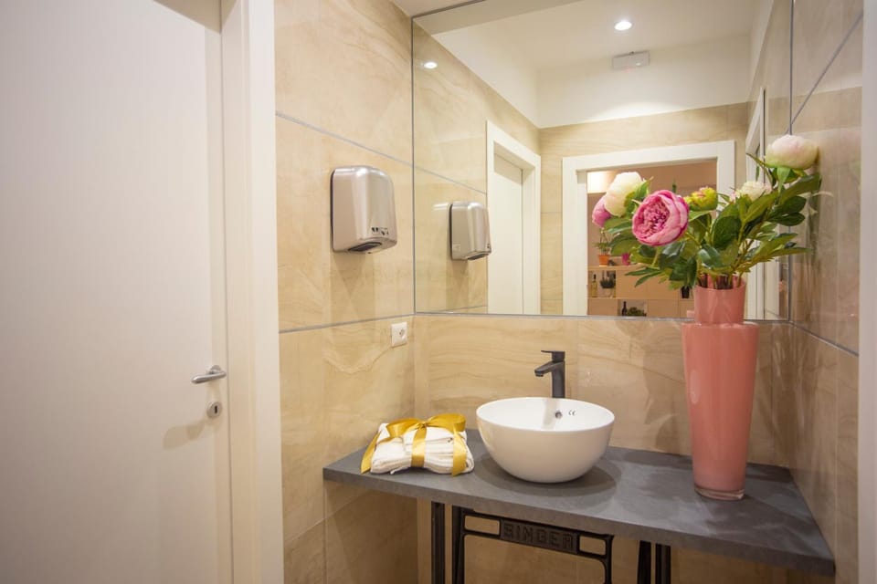 Bathroom, Lobby or reception