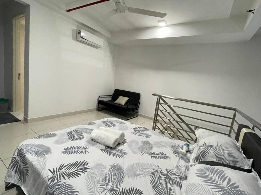 Minimalist Loft5 DeCentrum WifiNetflix Apartment in Negeri Sembilan, Malaysia